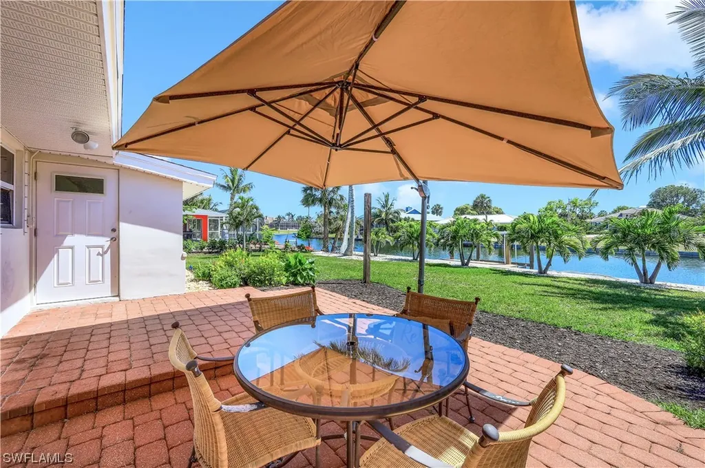 811 Wintergreen Court Marco Island FL 34145