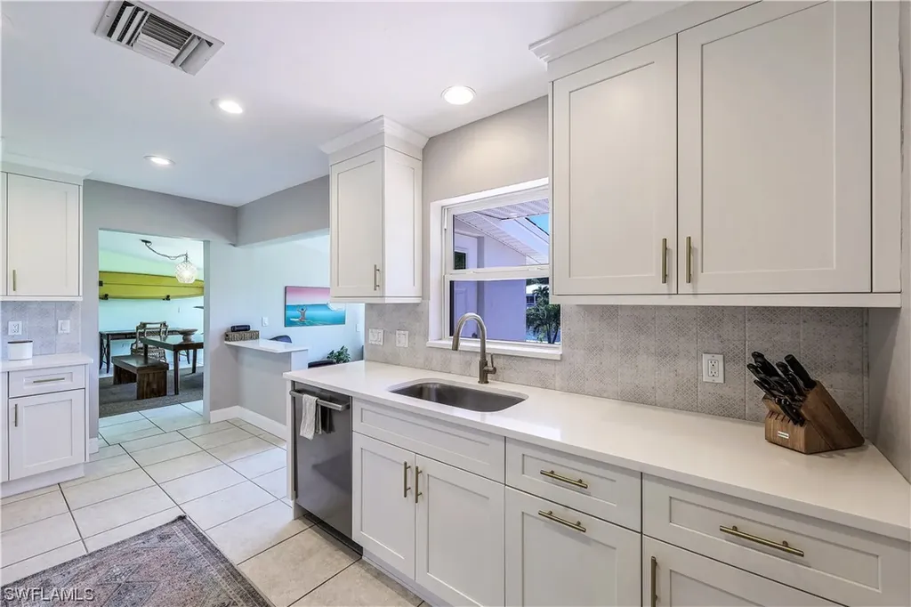 811 Wintergreen Court Marco Island FL 34145