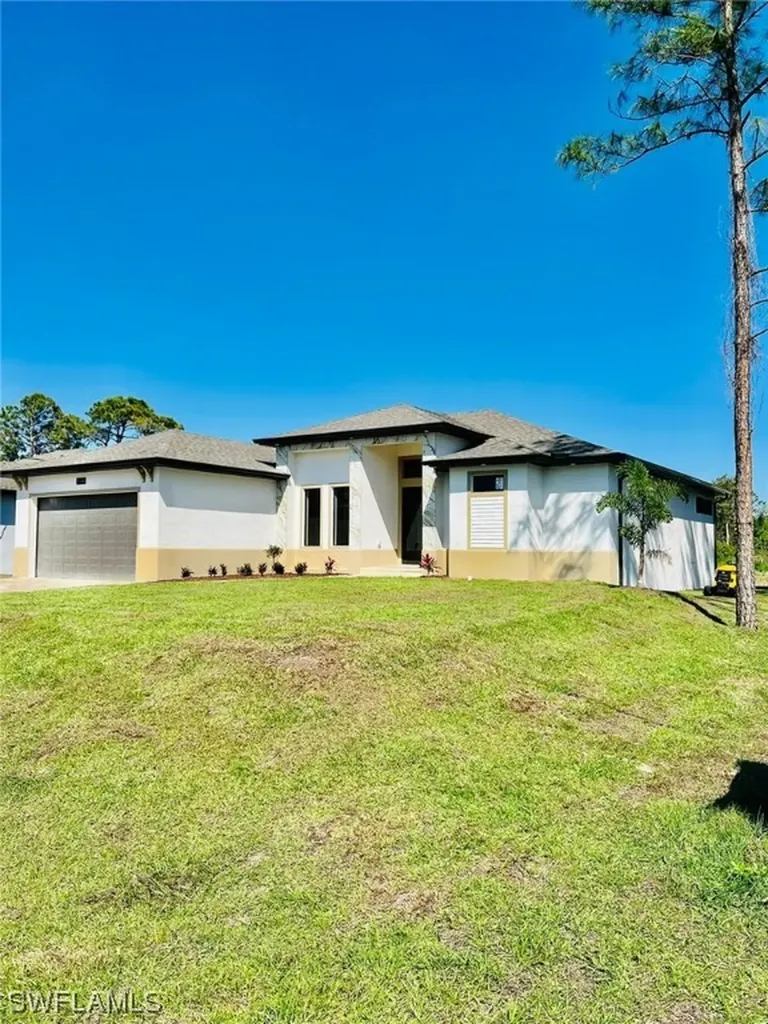 1014 Angelo Avenue Lehigh Acres FL 33971
