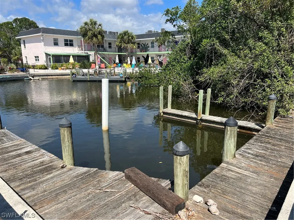 2831 Gulfview Drive Naples FL 34112