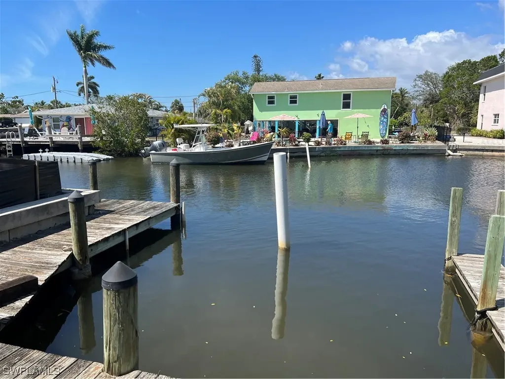 2831 Gulfview Drive Naples FL 34112