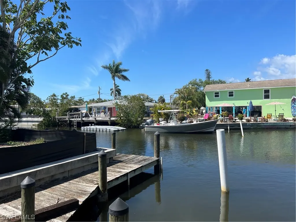 2831 Gulfview Drive Naples FL 34112