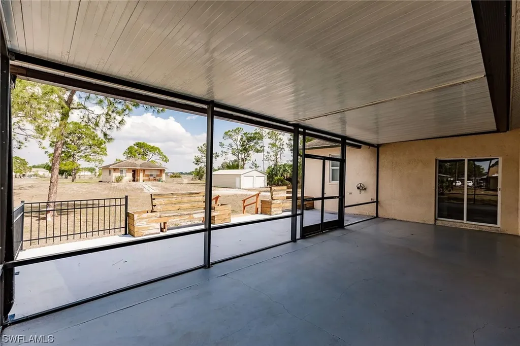 4320 18th Street NE Naples FL 34120