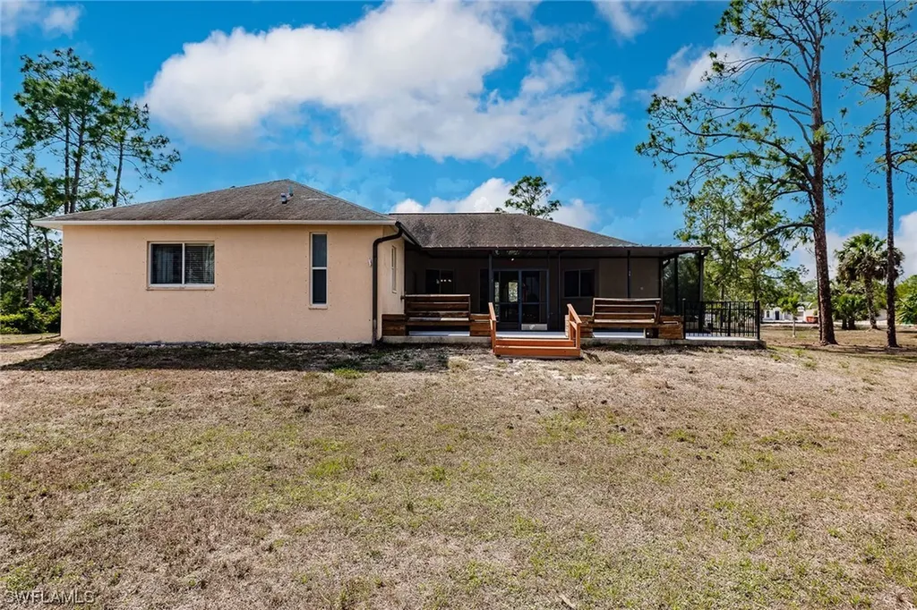 4320 18th Street NE Naples FL 34120