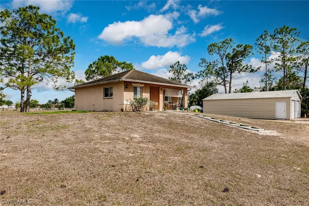 4320 18th Street NE Naples FL 34120