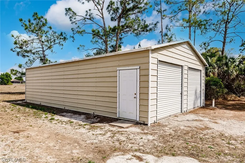 4320 18th Street NE Naples FL 34120