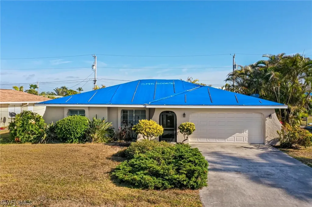 1311 SE 39th Terrace Cape Coral FL 33904