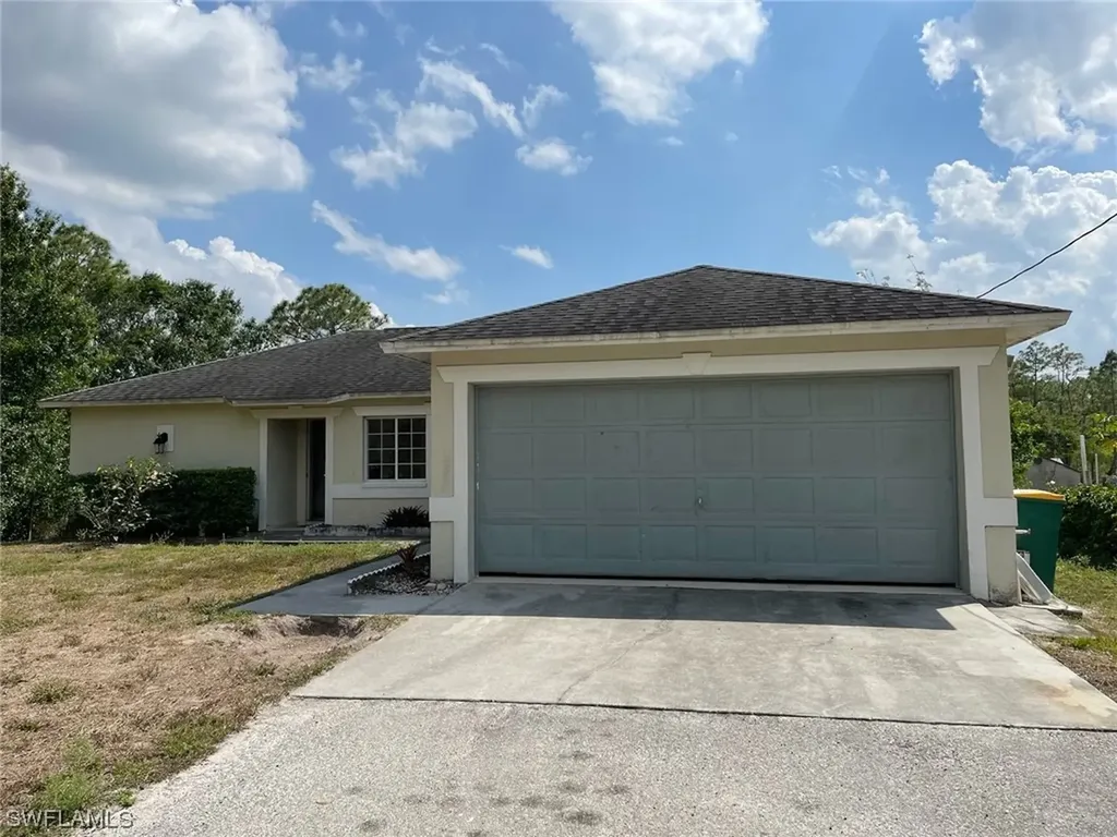 3480 66th Avenue NE Naples FL 34120