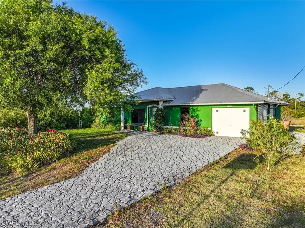 6144 Stratton Road Fort Myers FL 33905