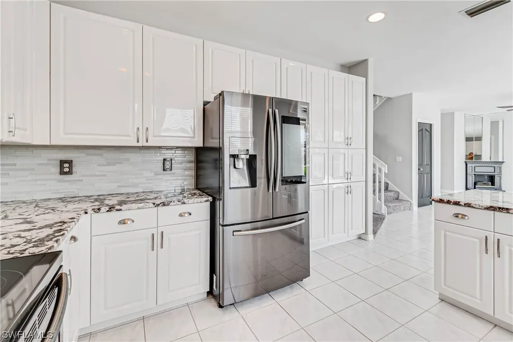 11025 Lakeland Circle Fort Myers FL 33913