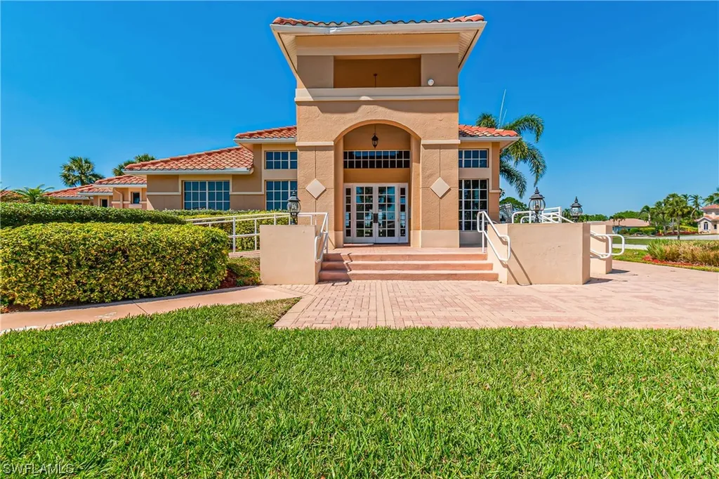 11025 Lakeland Circle Fort Myers FL 33913