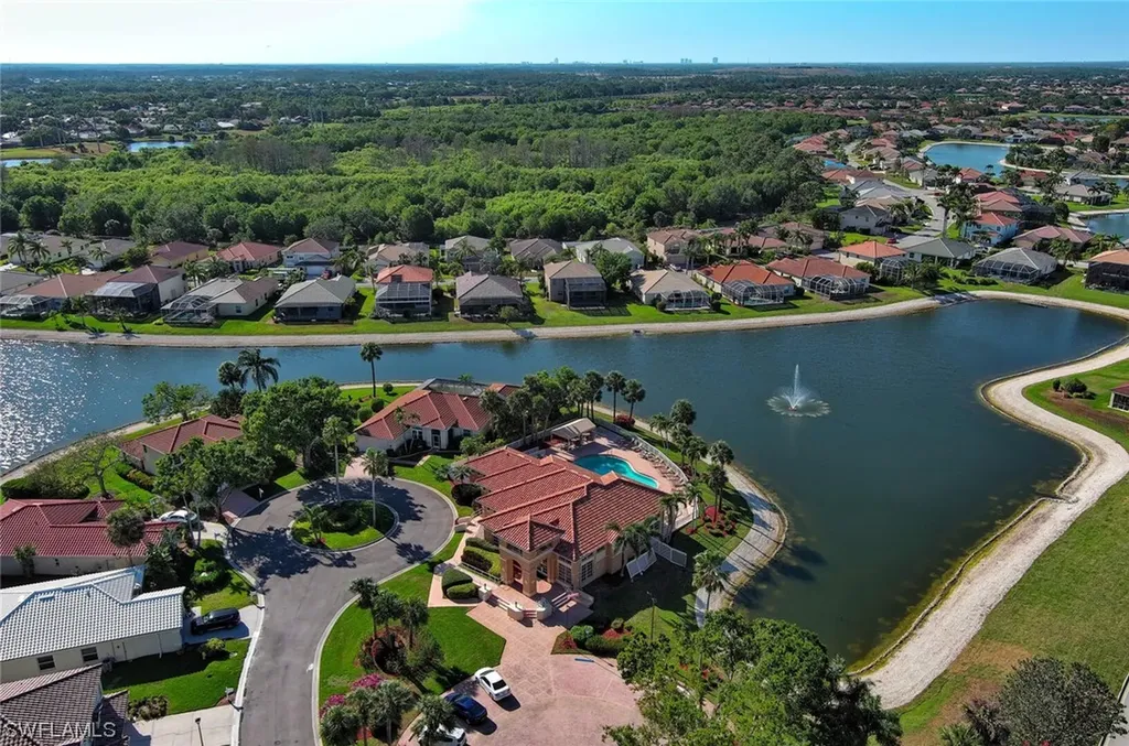 11025 Lakeland Circle Fort Myers FL 33913