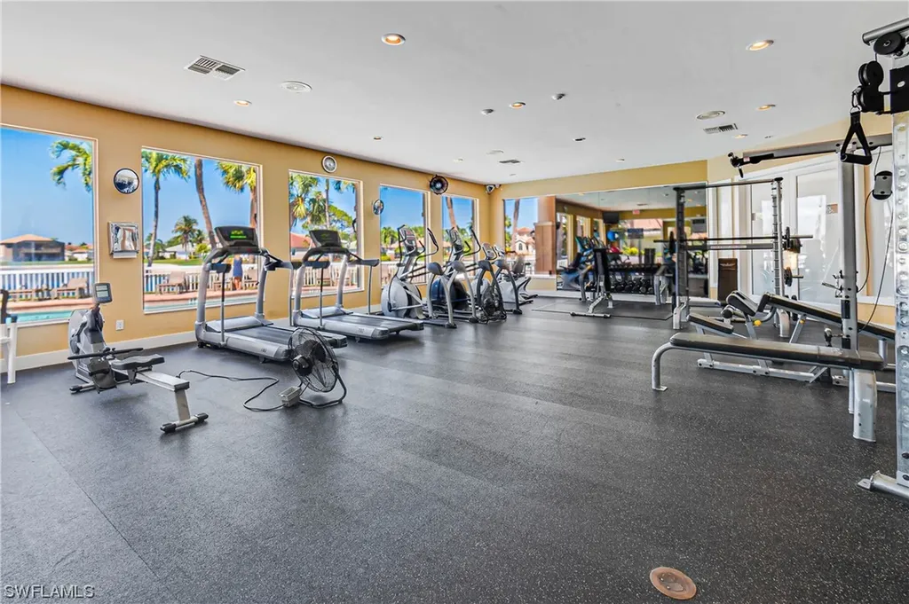 11025 Lakeland Circle Fort Myers FL 33913