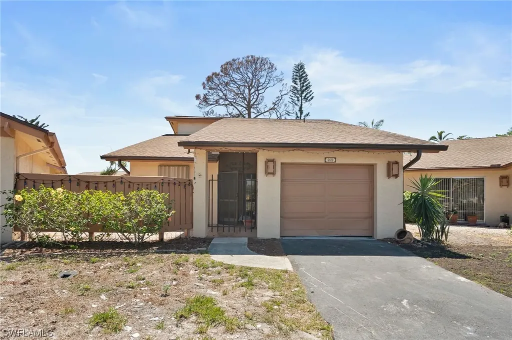 6423 Royal Woods Drive Fort Myers FL 33908