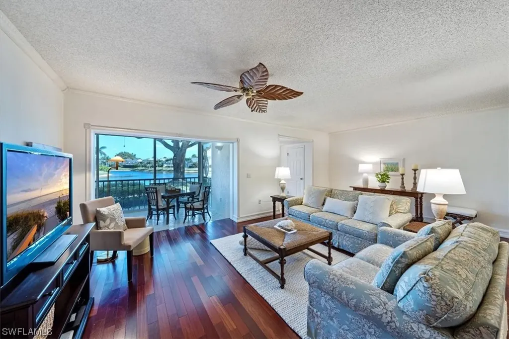 760 Willowbrook Drive Naples FL 34108