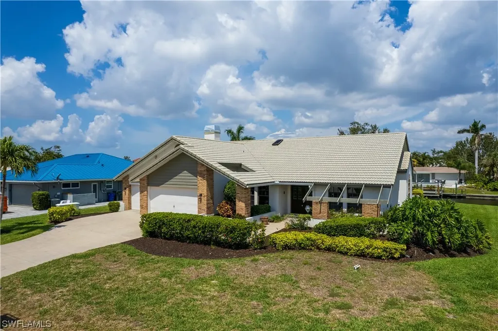 851 Hatchee Vista Lane Fort Myers FL 33919