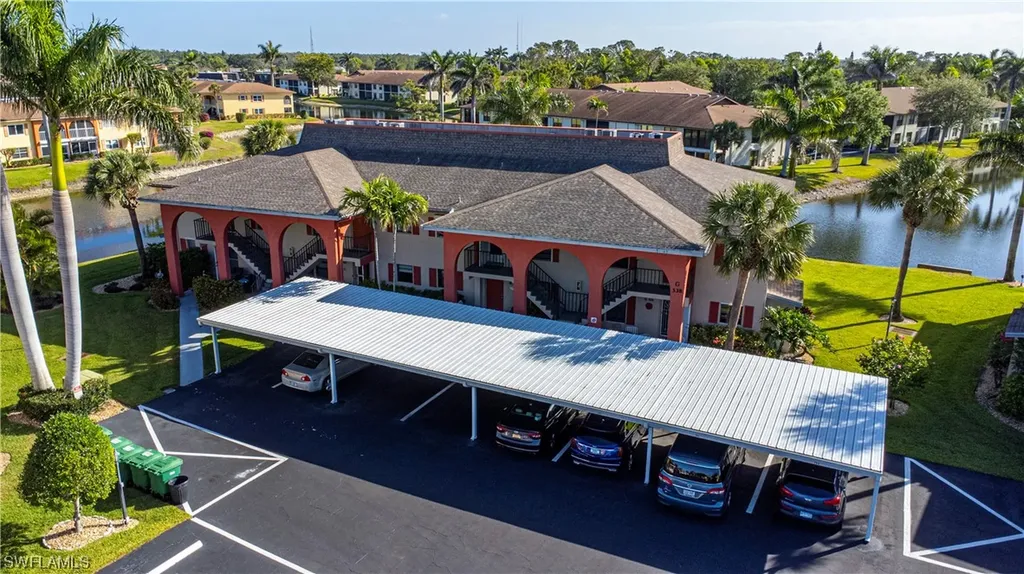 338 Charlemagne Boulevard Naples FL 34112