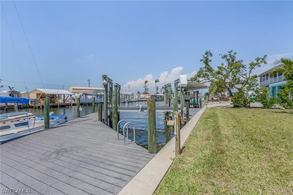 2831 Sanibel Boulevard St. James City FL 33956