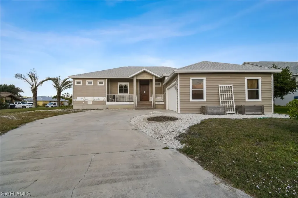 17594 Moorfield Drive Fort Myers FL 33908