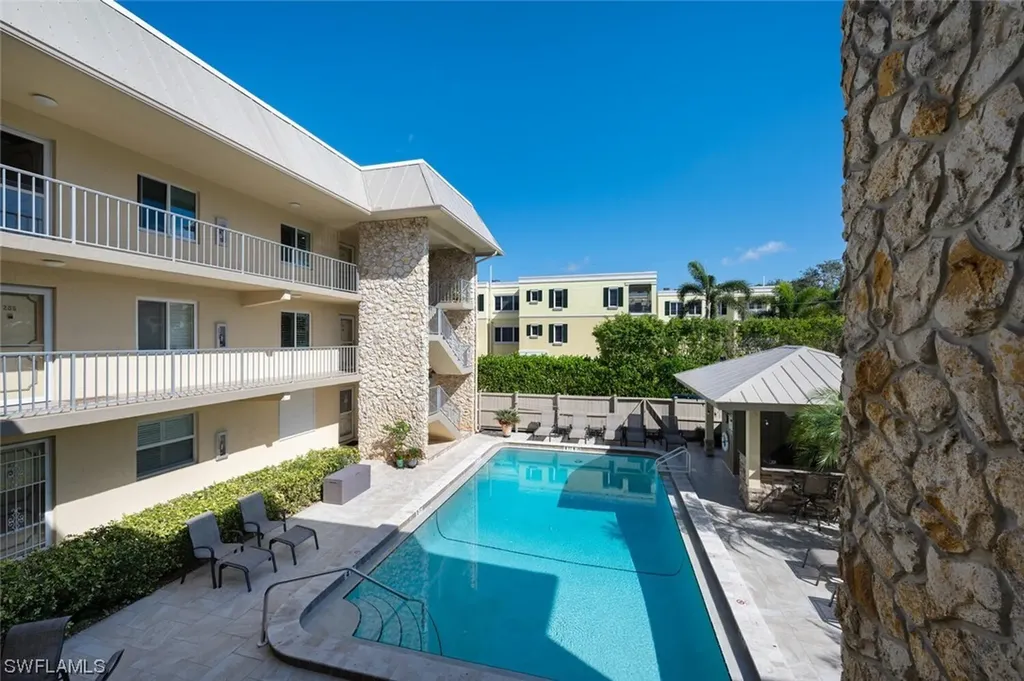 333 4th Avenue S Naples FL 34102