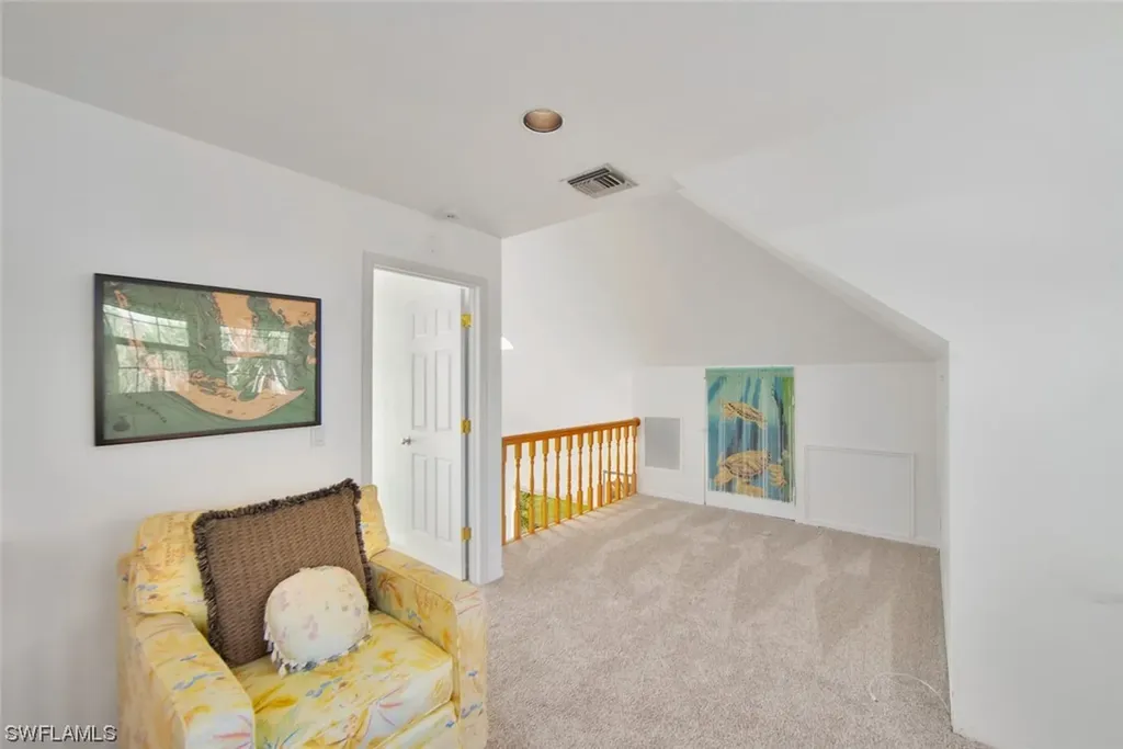 663 E Rocks Drive Sanibel FL 33957