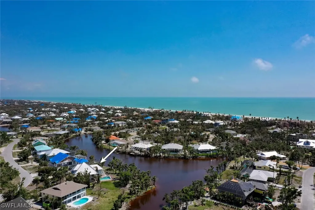 663 E Rocks Drive Sanibel FL 33957