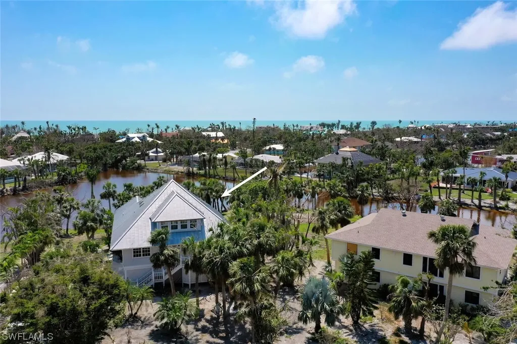 663 E Rocks Drive Sanibel FL 33957