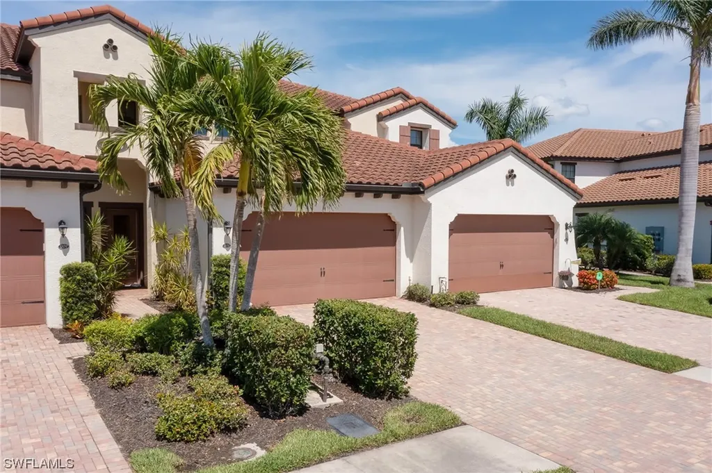 Fort Myers FL, 11860 Arboretum Run Drive, Unit 202