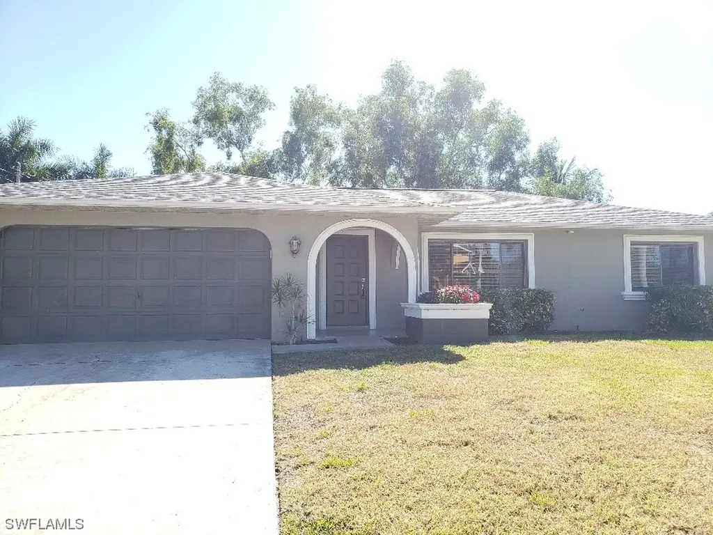 2130 SW 50th Lane Cape Coral FL 33914