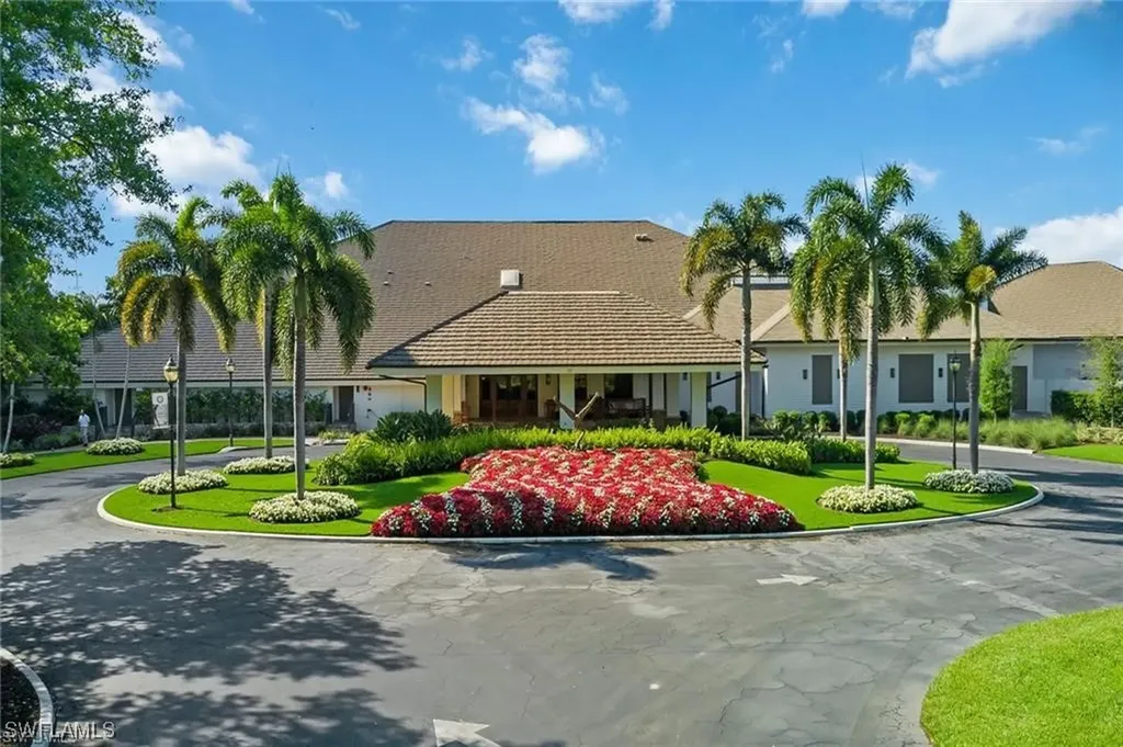 543 Eagle Creek Drive Naples FL 34113