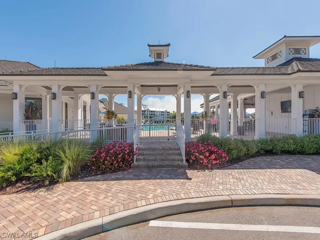543 Eagle Creek Drive Naples FL 34113