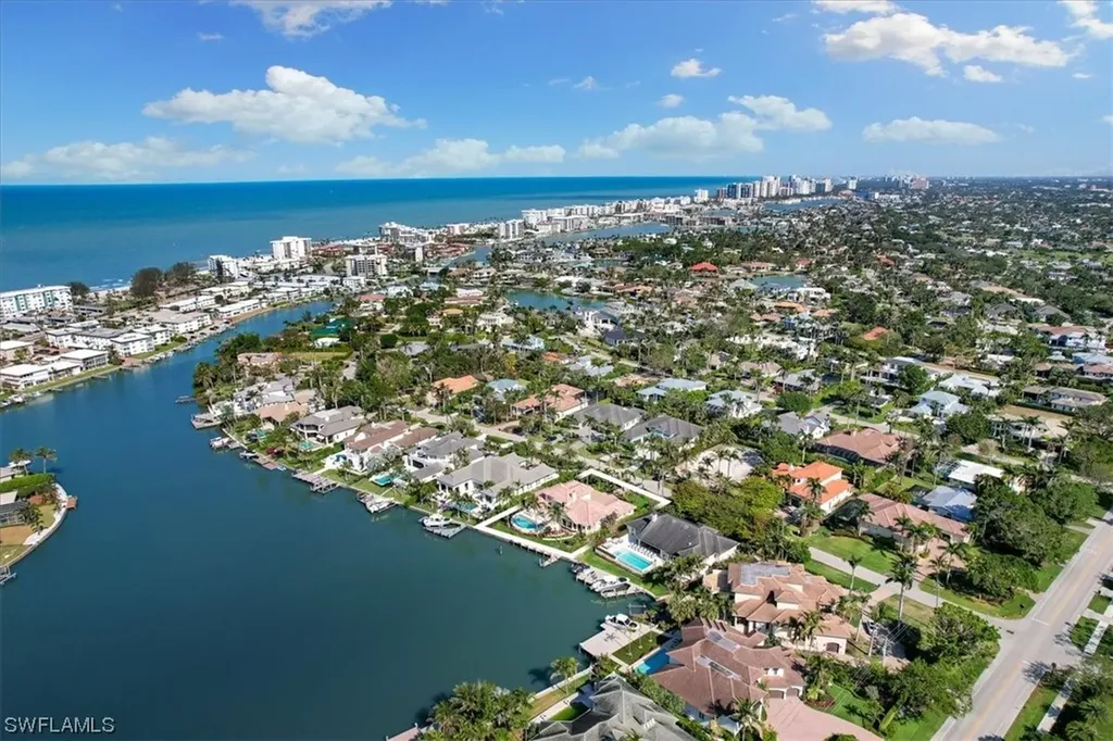 400 Spring Line Drive Naples FL 34102