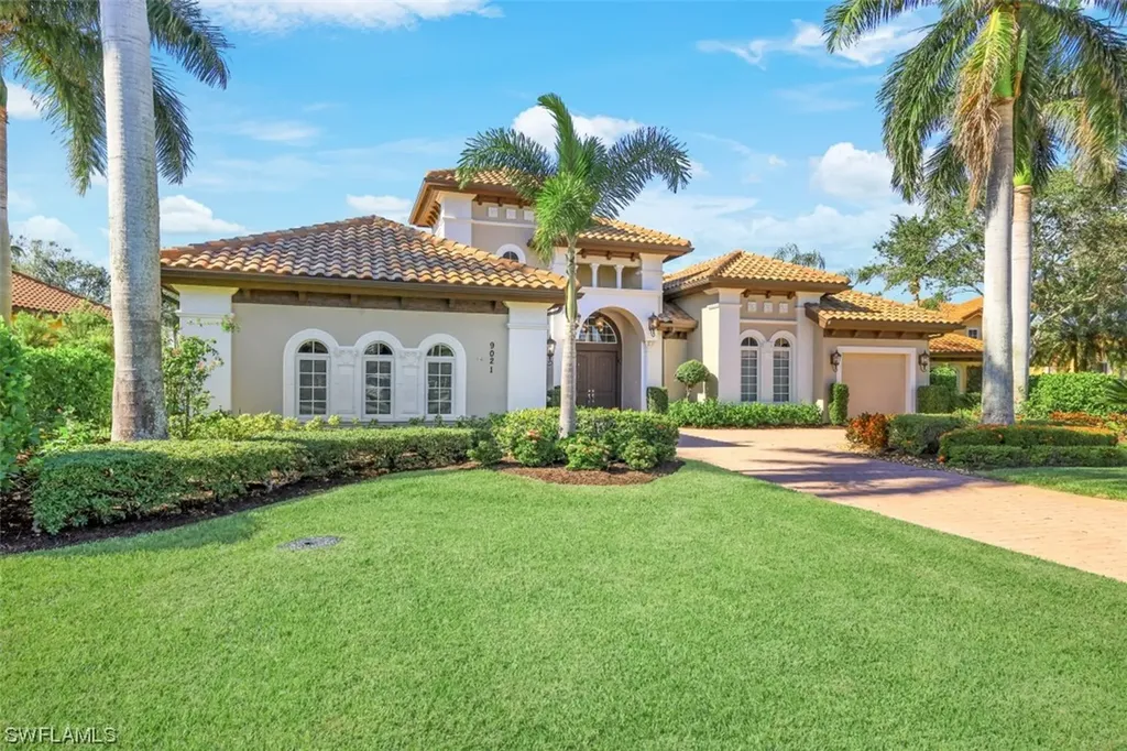 9021 Medinah Court Naples FL 34113