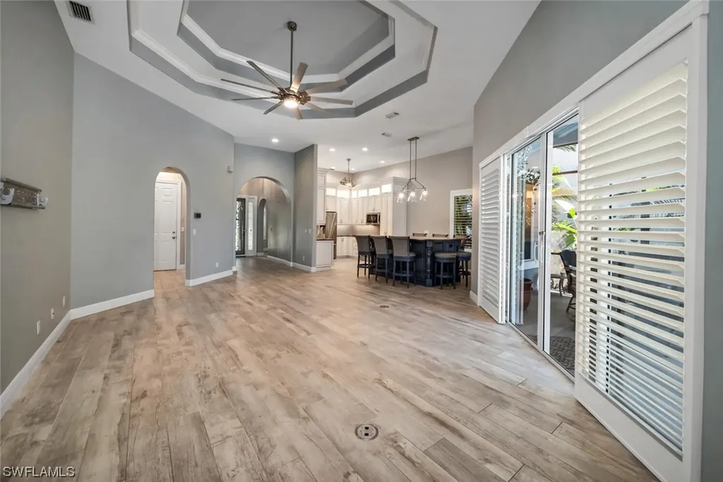 4072 Kensington High Street Naples FL 34105