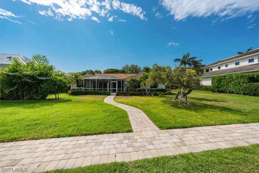 732 Park Shore Court Naples FL 34103