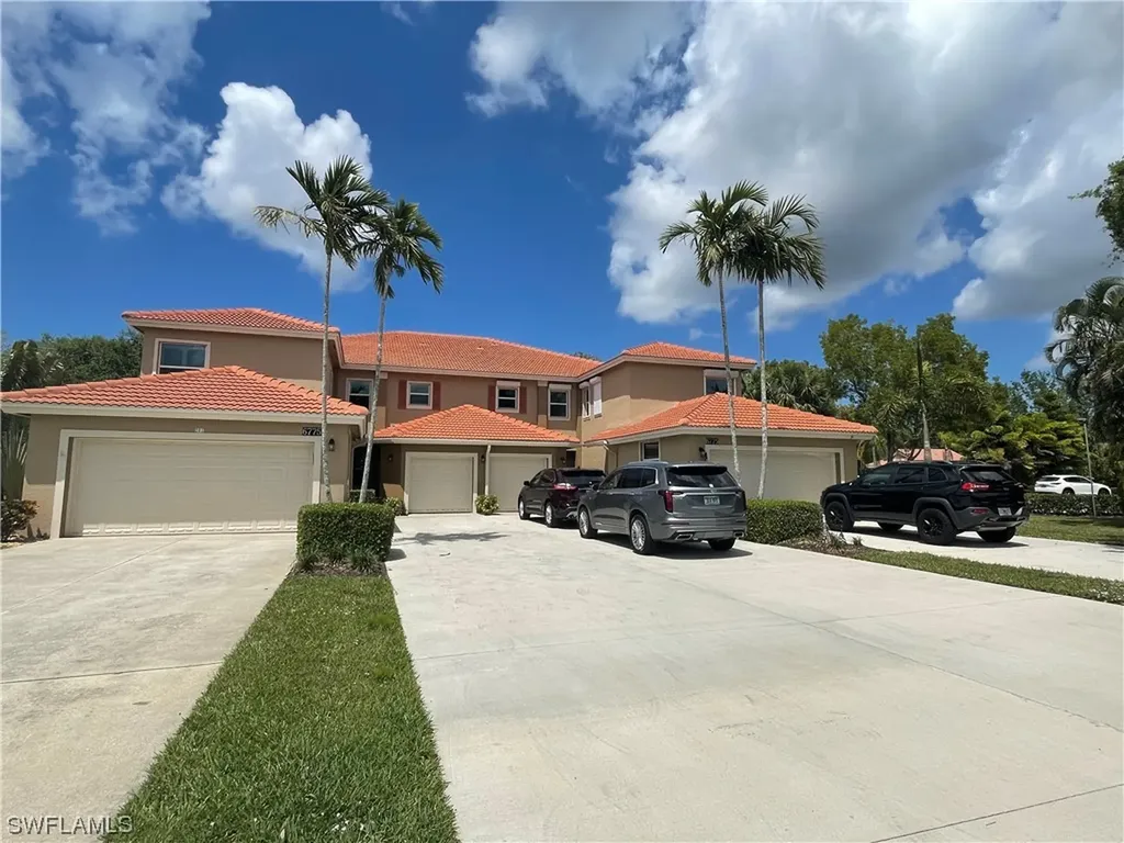 6775 Huntington Lakes Circle Naples FL 34119