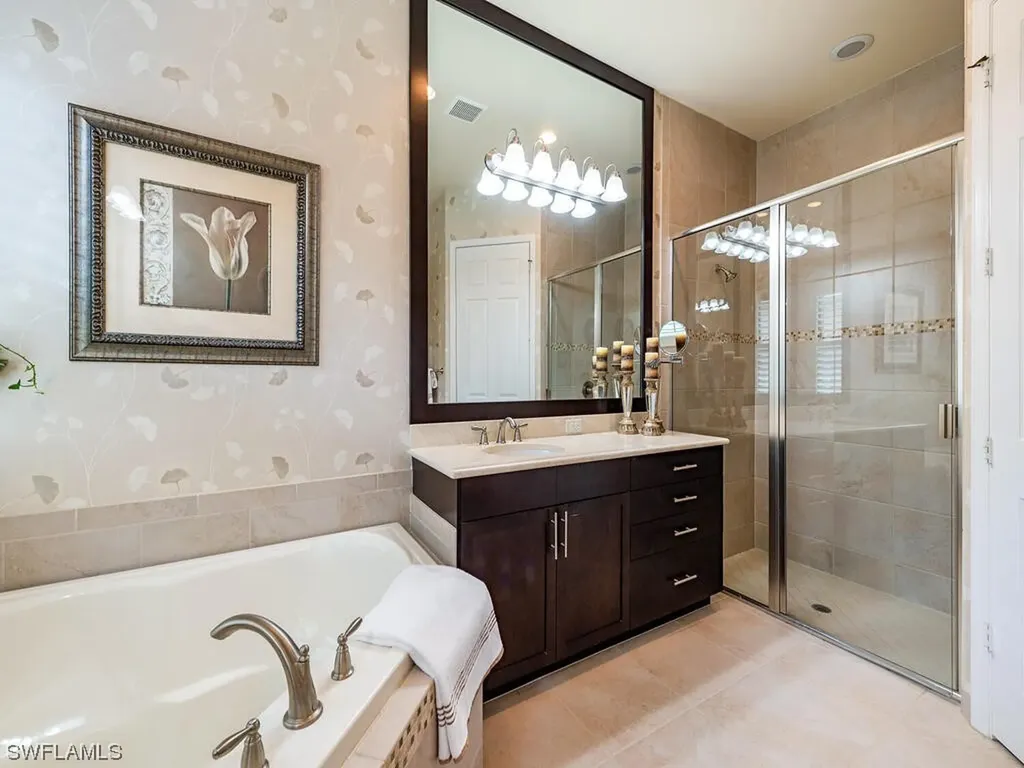 3438 Pacific Drive Naples FL 34119