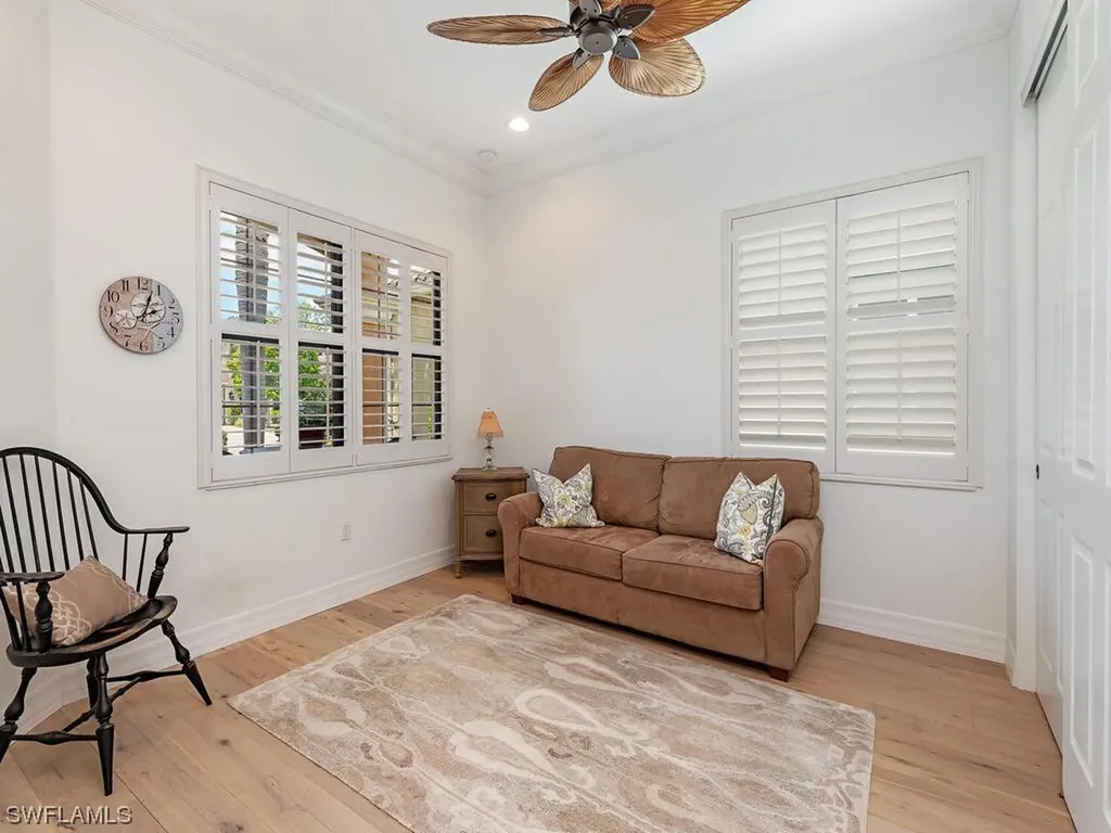 3438 Pacific Drive Naples FL 34119