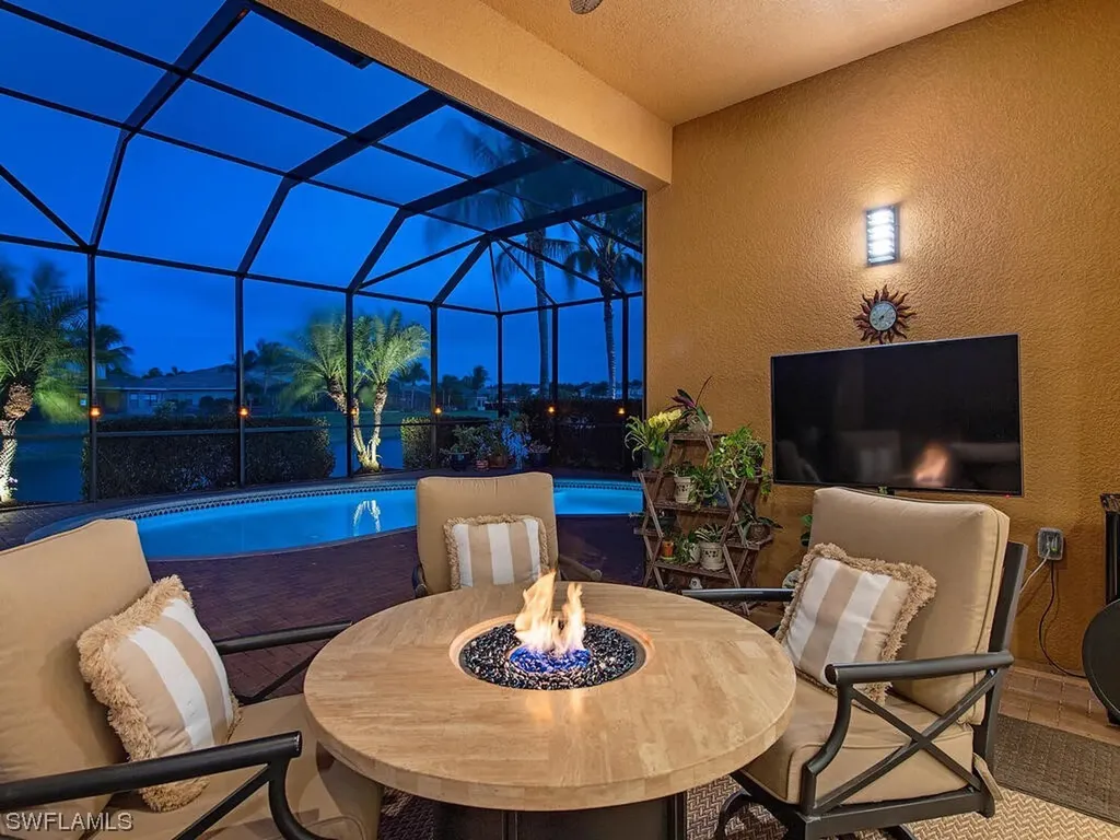 3438 Pacific Drive Naples FL 34119