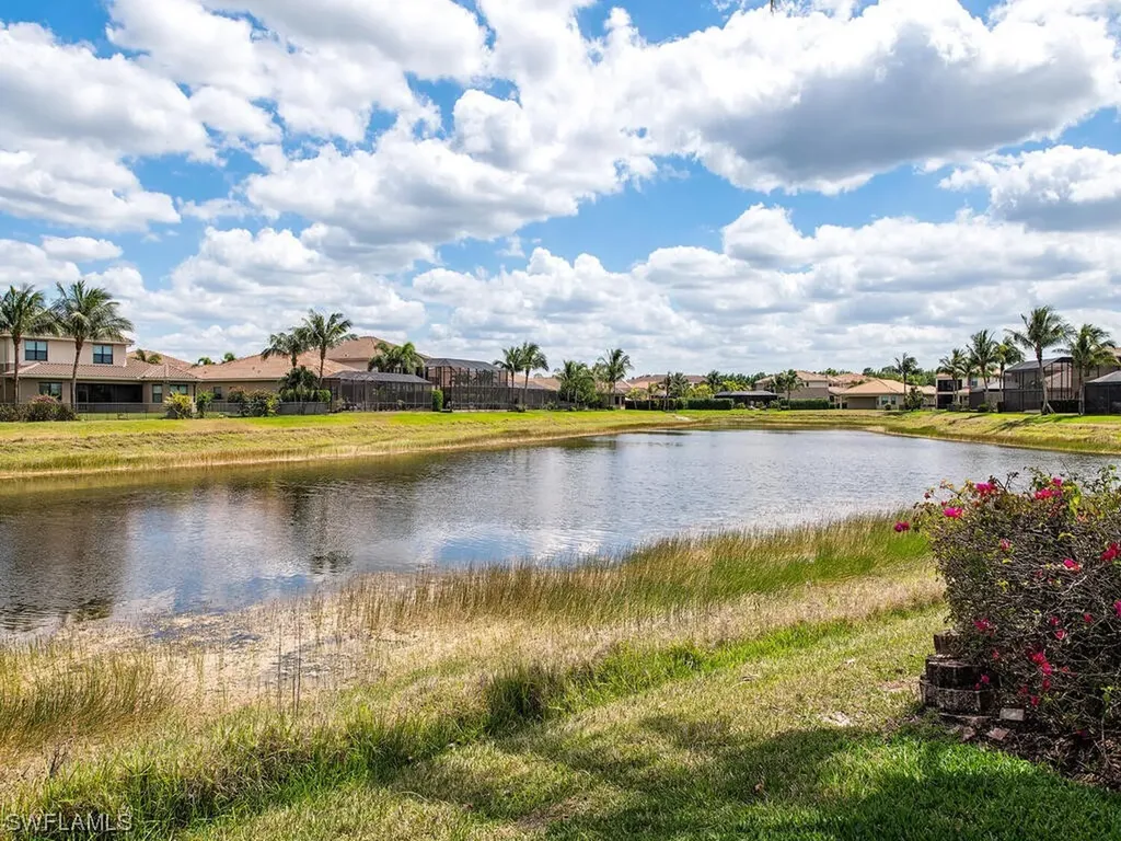 3438 Pacific Drive Naples FL 34119