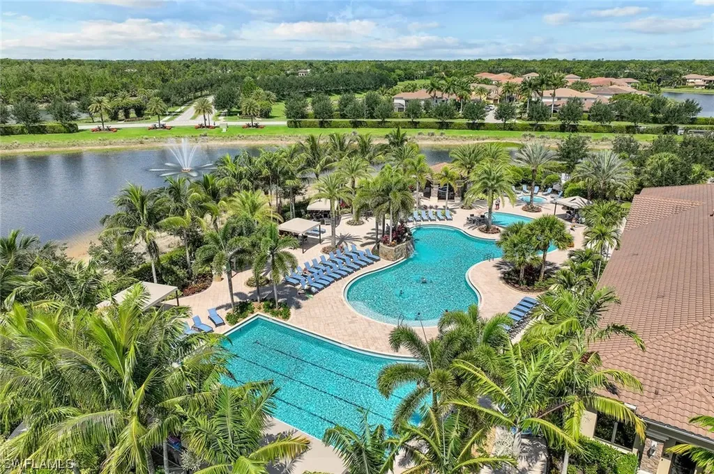 3438 Pacific Drive Naples FL 34119