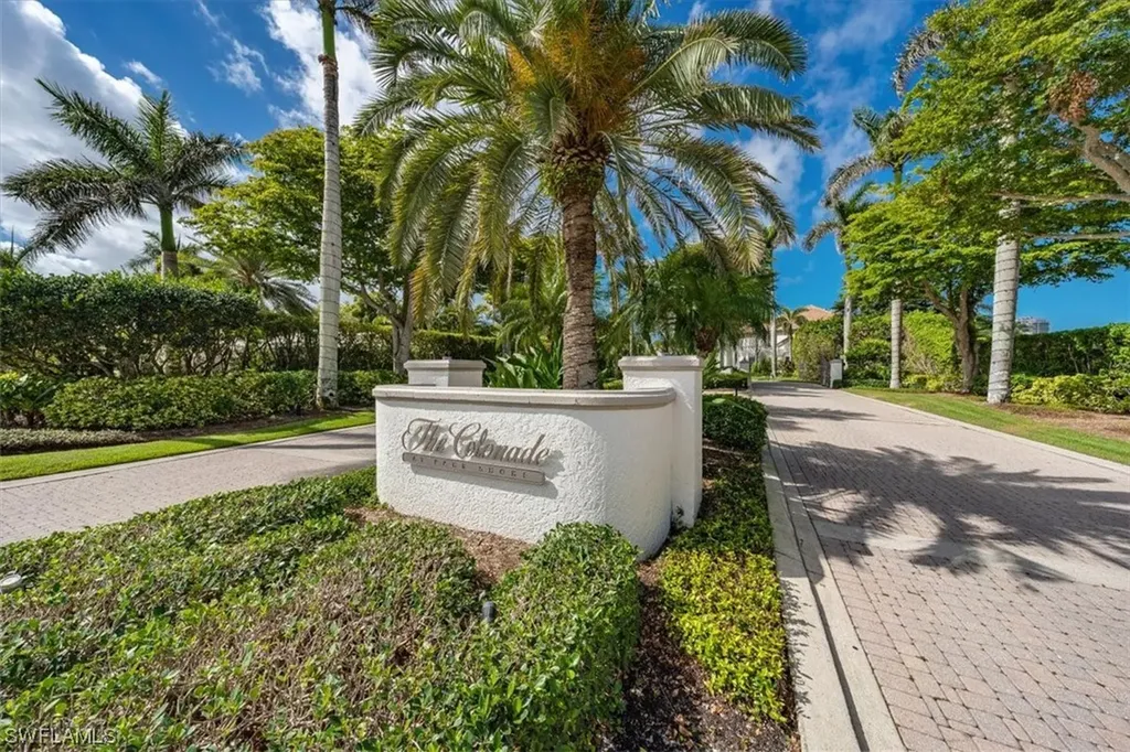 125 Colonade Circle Naples FL 34103