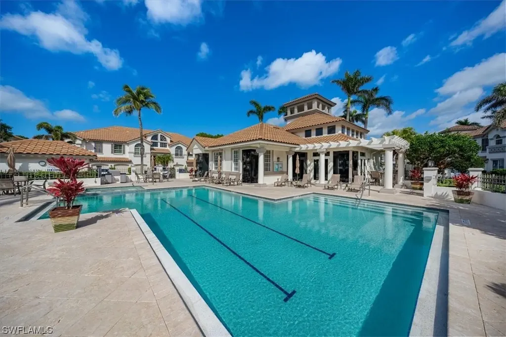 125 Colonade Circle Naples FL 34103