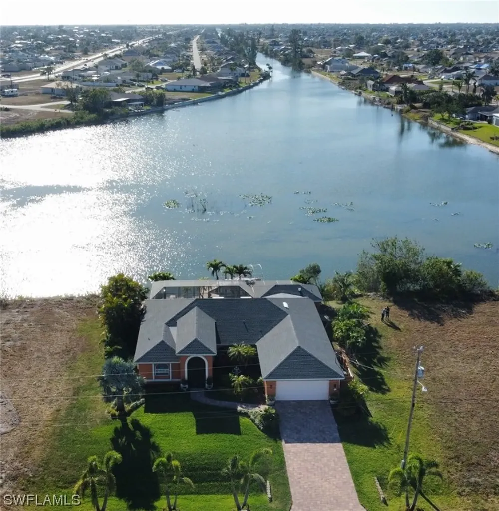 816 NE 6th Avenue Cape Coral FL 33909