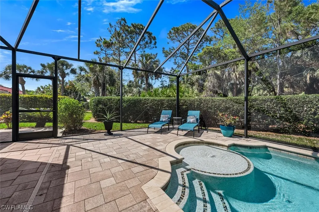 4023 Kent Court Naples FL 34116