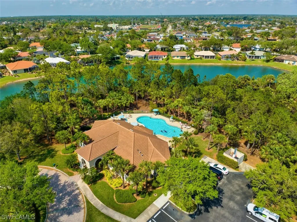 4023 Kent Court Naples FL 34116
