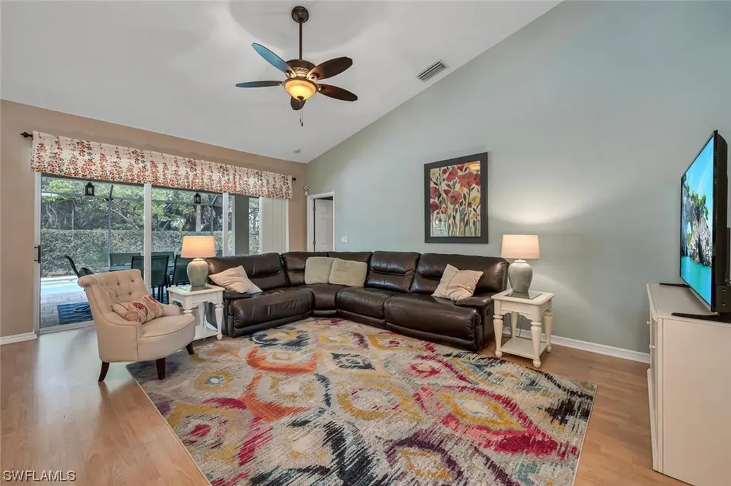 4023 Kent Court Naples FL 34116