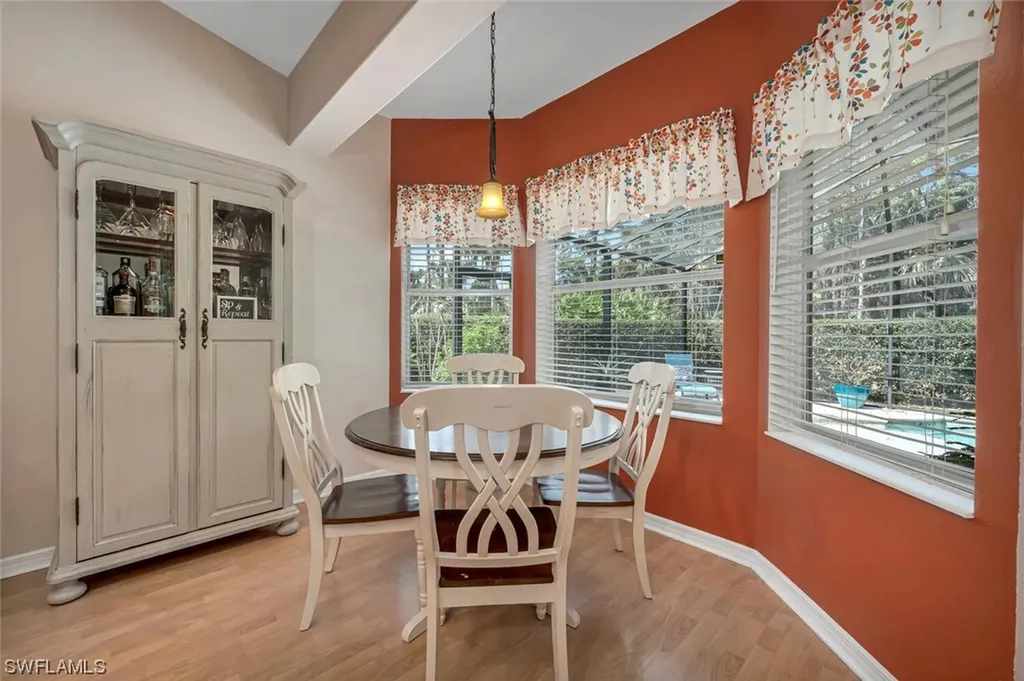 4023 Kent Court Naples FL 34116