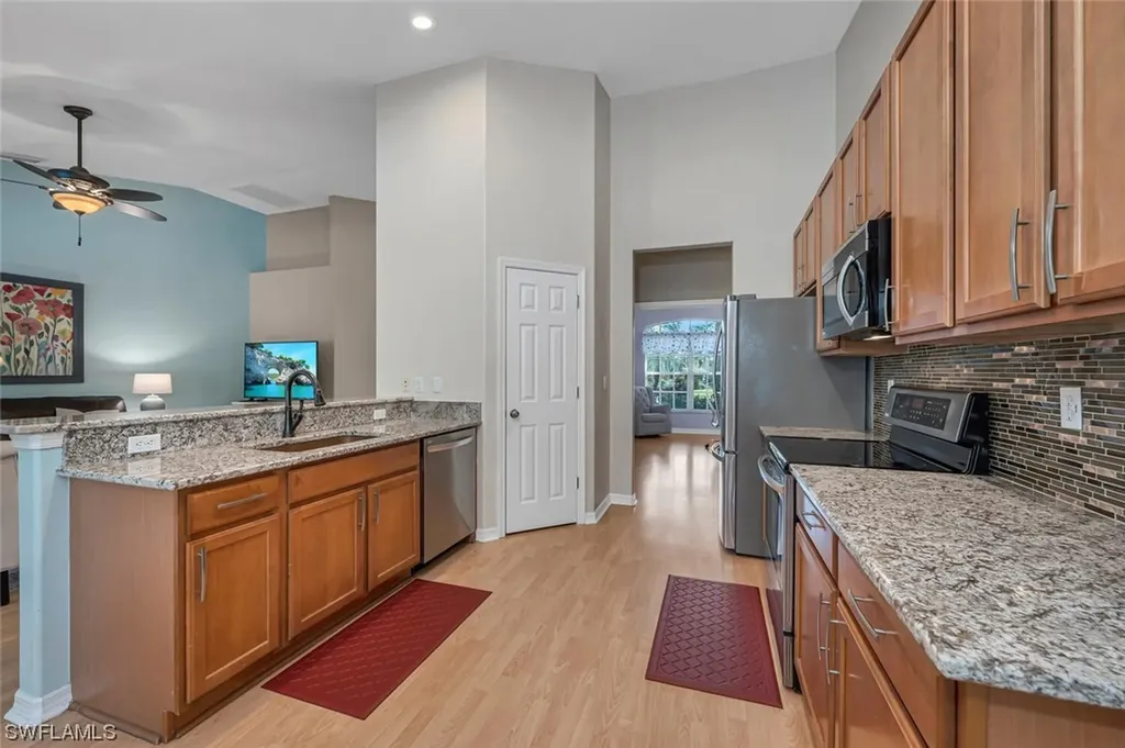 4023 Kent Court Naples FL 34116