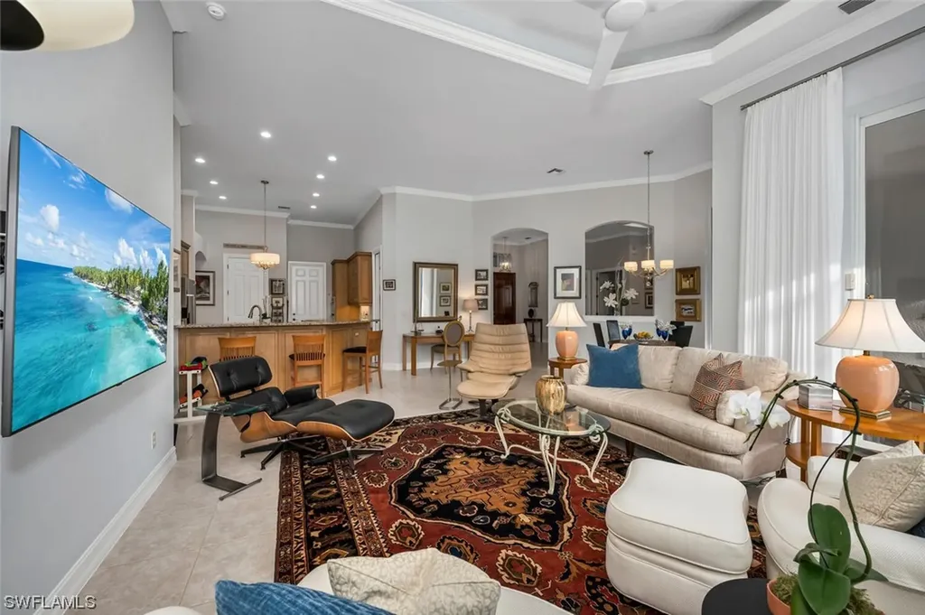 2390 Turnberry Court Naples FL 34109